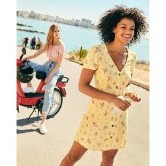 H&M Divided Yellow Floral Creped Mini Dress Cottagecore XS 2 - Picture 2 of 8